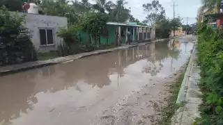 Lluvias exponen mal estado de calles    de Sabancuy