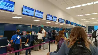 Hay buena movilidad de pasajeros en el aeropuerto de Mérida