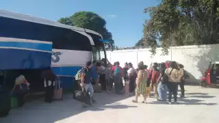 Hubo gran movilización en la terminal de Sabancuy