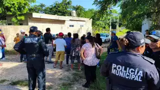 Al sitio acudieron topógrafos, elementos de la Policía Municipal y Estatal y representantes legales