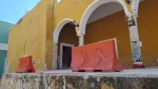 Reportan que las fisuras se hacen más grandes con el paso de los días y esperan respuesta del INAH