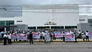 Integrantes del sindicato de taxistas y familiares de los detenidos se manifiestan en apoyo a Salomón “N”, Óscar Antonio “N” y Jonathan Emmanuel “N”