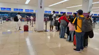 Se mantiene buena afluencia de pasajeros en el aeropuerto de Mérida