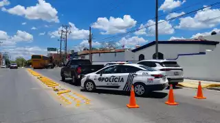 Accidente entre camión y camioneta colapsa tránsito en la capital campechana