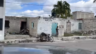 Sujetos quemaban basura para obtener metales.