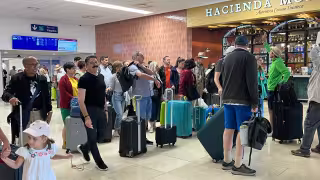 Turistas llegan a Mérida este domingo