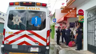 Vecinos reportan el violento ataque a un adulto mayor en silla de ruedas en la vía pública