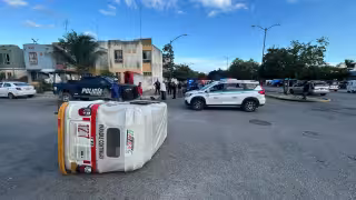 El mototaxista resultó con un esguince en el tobillo y una cortada en el pie