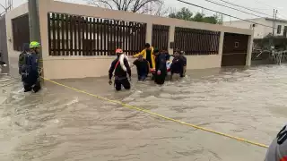 Reynosa, Tamaulipas, vive un estado de emergencia por las inundaciones que afectan a su población.