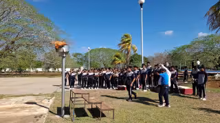 Con homenaje y encendido del pebetero inicia el 96 aniversario de la Normal Rural de Hecelchakán