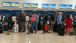 Hay afluencia regular de pasajeros en el aeropuerto de Mérida