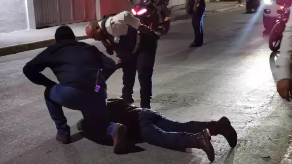 Motociclista Hospitalizado tras Fuerte Accidente en Boquerón Motociclista Hospitalizado tras Fuerte Accidente en Boquerón