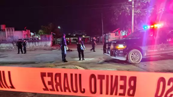 El domingo pasado, en la Sm 248, un sujeto fue ejecutado a balazos por otros dos que iban en moto El domingo pasado, en la Sm 248, un sujeto fue ejecutado a balazos por otros dos que iban en moto