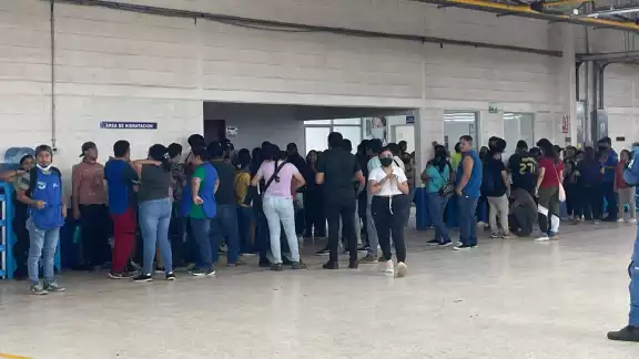 Empleados de Moyel se rebelan contra jefes por condiciones laborales injustas