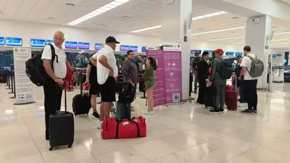 La Profeco puso a disposición de los viajeros una balanza para verificar el peso de las maletas