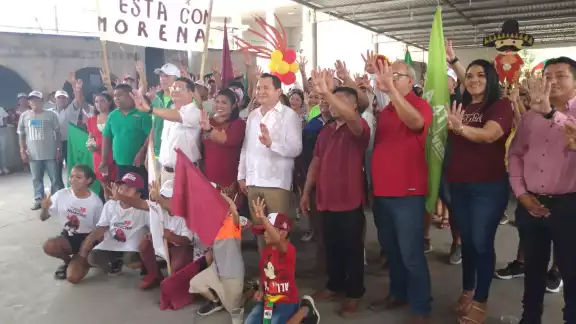 Joaquín Díaz Mena visita Muxupib Joaquín Díaz Mena visita Muxupib