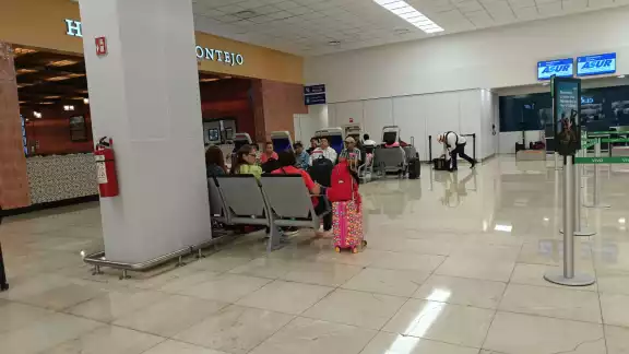Hay regular afluencia de pasajeros en el aeropuerto de Mérida Hay regular afluencia de pasajeros en el aeropuerto de Mérida