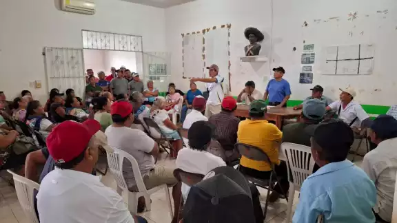 Tensión en comisaría ejidal por cesión de derechos sin autorización de la asamblea Tensión en comisaría ejidal por cesión de derechos sin autorización de la asamblea