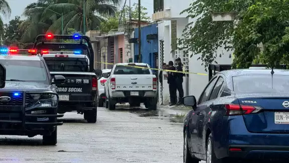 El reporte al 911 alertó. a policías El reporte al 911 alertó. a policías