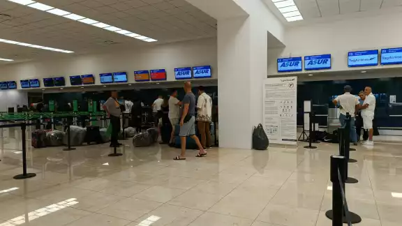 La afluencia de pasajeros en el aeropuerto de Mérida se mantiene con normalidad