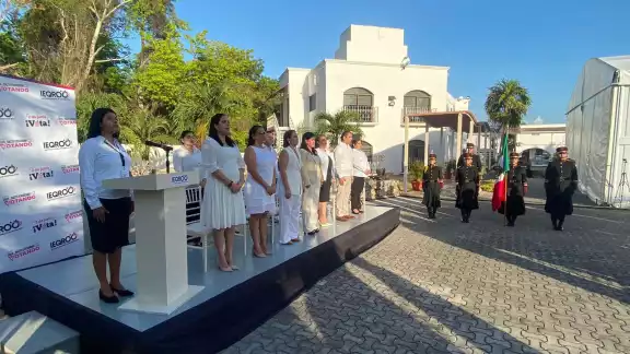 La ceremonia cívica se realizó en el Ieqroo