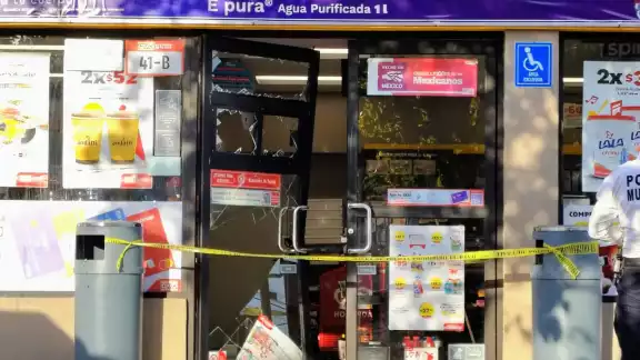 Vecinos del Centro lamentan inseguridad tras ataque violento a tienda de conveniencia Vecinos del Centro lamentan inseguridad tras ataque violento a tienda de conveniencia