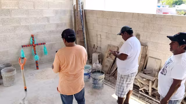El 3 de mayo, Día de la Santa Cruz, fue celebrado por albañiles en Campeche como símbolo de protección y fe.