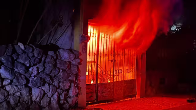 Solamente se registraron daños materiales en el incendio de la casa en Umán