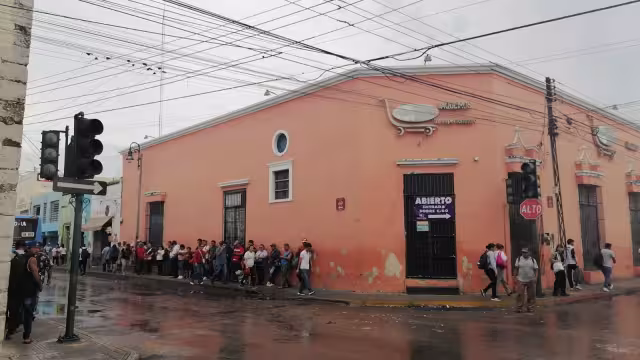 Los semáforos sobre la calle 60 dejaron de funcionar por las lluvias