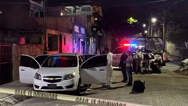 Autoridades comenzaron las indagatorias con el vehículo de los asaltantes.