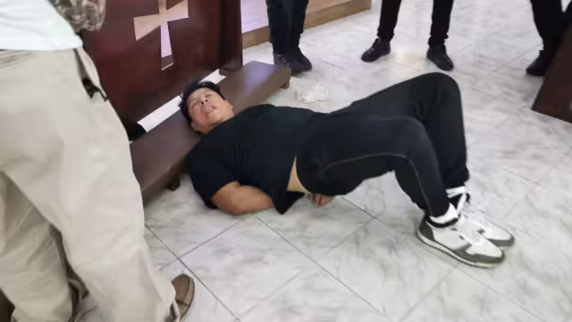Hombre fue sometido dentro de una iglesia en Campeche