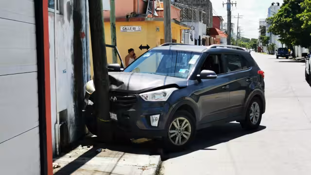 Impactante accidente en la colonia Obrera sin personas lesionadas