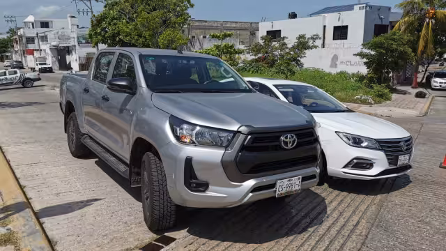 Percance entre particulares deja bloqueo vial.