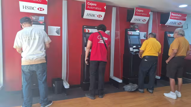 Condusef señala que los usuarios enfrentan fraudes, cobros indebidos y amenazas de despachos