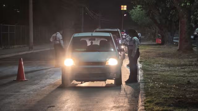 Se detuvieron 24 vehículos, entre coches y motos