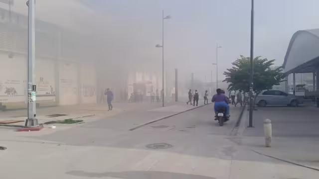 Causó gran temor debido al intenso humo.