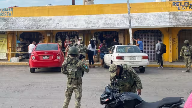 Ataque deja sin vida a un hombre en el Mercado 23 de Cancún.
