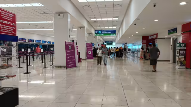 Los pasajeros llegaron a Mérida durante la madrugada de este miércoles