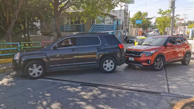 Percance en la Pallas bloquea dos carriles y afecta tránsito en zona pesquera