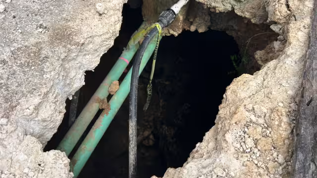 Vecinos temen que la caverna se expanda y afecte a sus viviendas