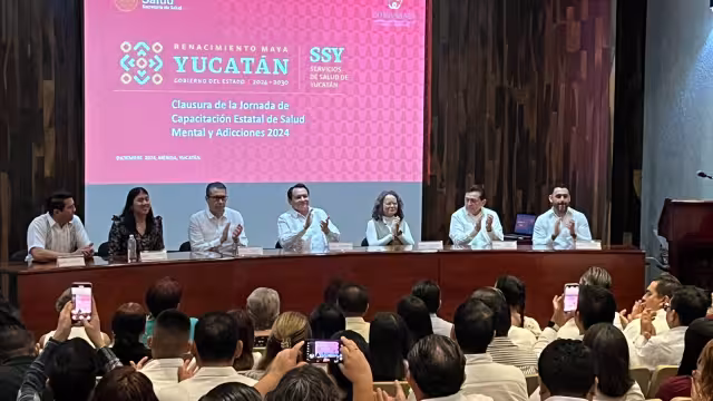 Joaquín Díaz Mena clausura las Jornadas estatales de Capacitaciones de Salud  Mental y Adicciones