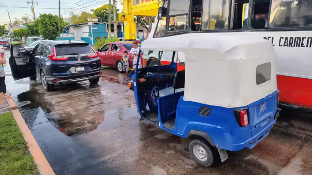 El pochimóvil fue el que provocó el accidente por alcance.