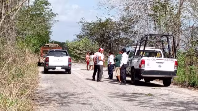 Derrapa y muere joven motociclista por obstáculos en vía estatal abandonada