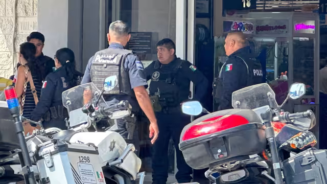 Robó en tienda con sus hijos: detenida en Campeche y trasladada a la Fiscalía