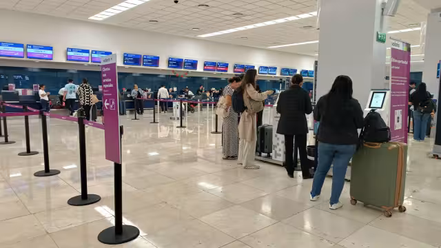 La afluencia de pasajeros se mantiene con normalidad en el aeropuerto de Mérida