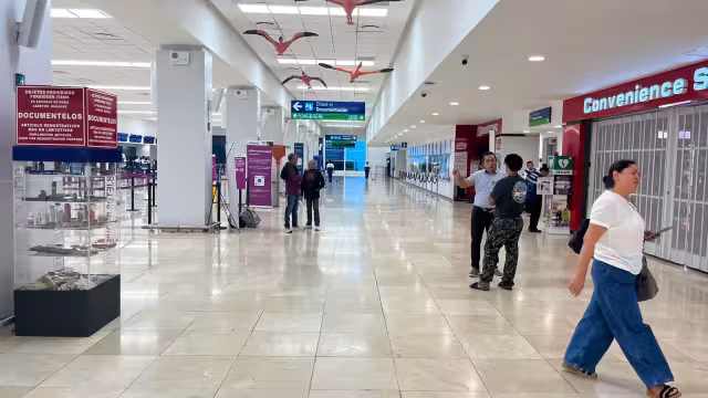 Usuarios podrían reanudar sus viajes este martes en el aeropuerto de Mérida