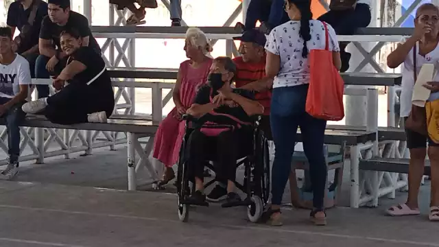 Acuden carmelitas a emitir su voto