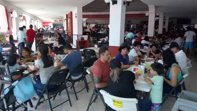 Turismo local, nacional e internacional llega al Pueblo Mágico para disfrutar de deliciosos platillos