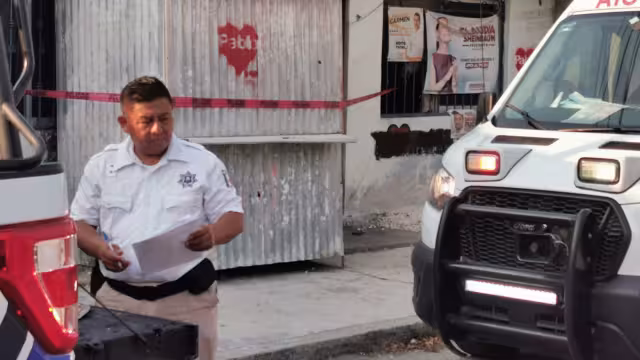 Los hechos ocurrieron cerca de las 17:40 horas, cuando al interior de una vivienda sintieron un fuerte olor