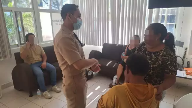 El personal de Sanidad Naval le brindó atención médica en todo momento al paciente, efectuando su traslado al puerto de Yucalpetén